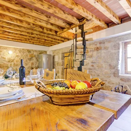 Vakantiehuis In With Sea View