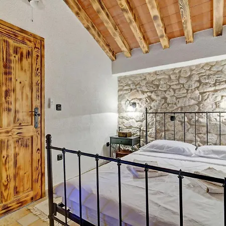 Holiday home Lovely In Starigrad Paklenica