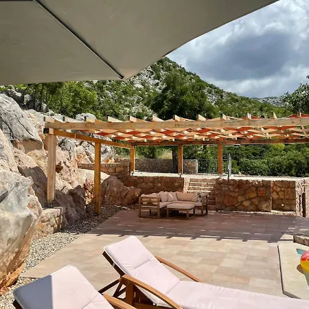Holiday home Lovely In Starigrad Paklenica